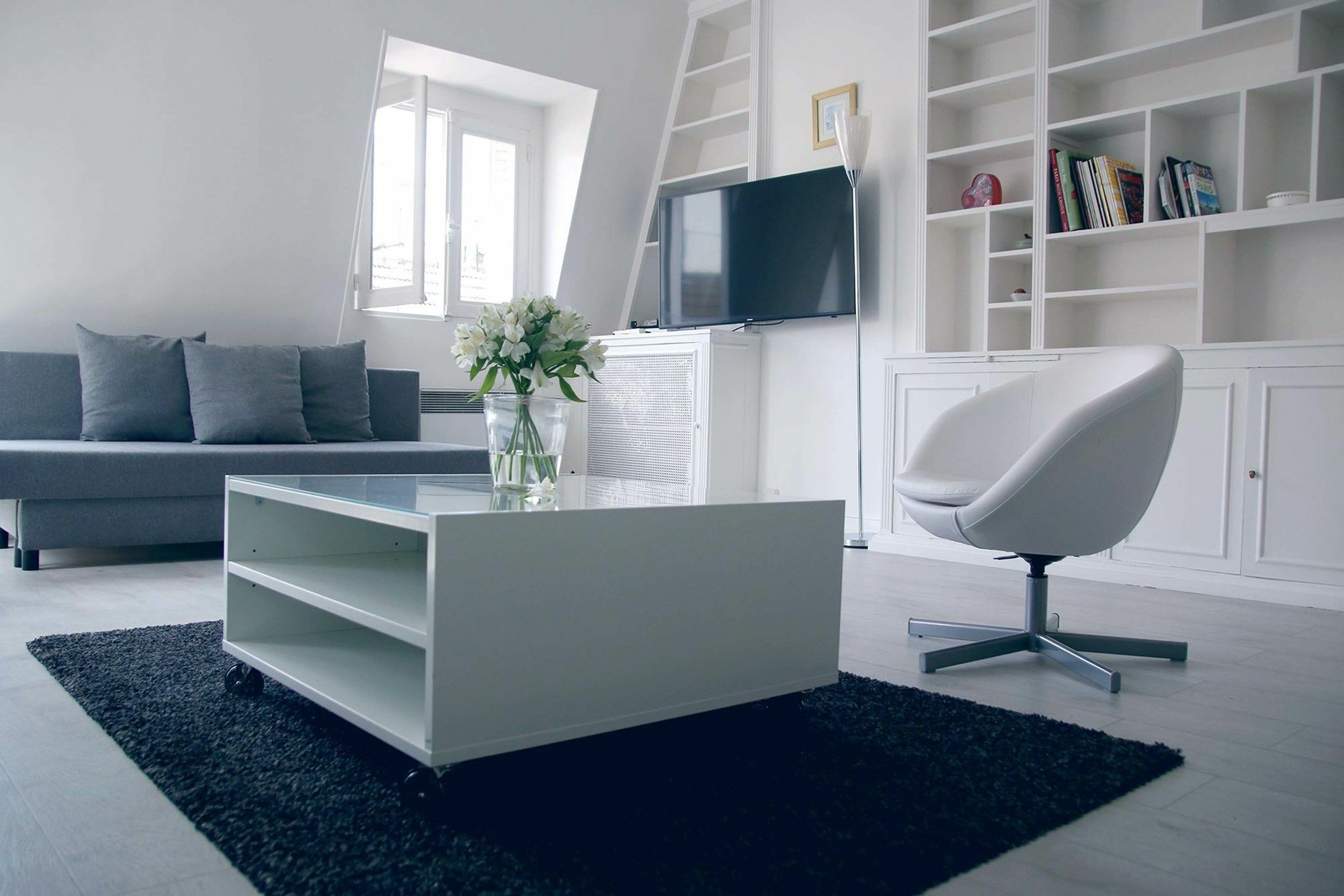 Rue De Ponthieu Central Furnished Apartment Paris Bagian luar foto